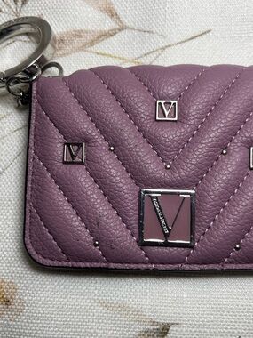 Victoria secret  
Foldover card case Keychain
